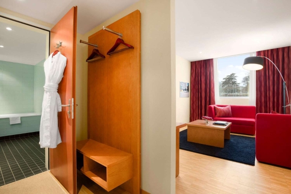 Hotel Ramada Encore by Wyndham Geneva